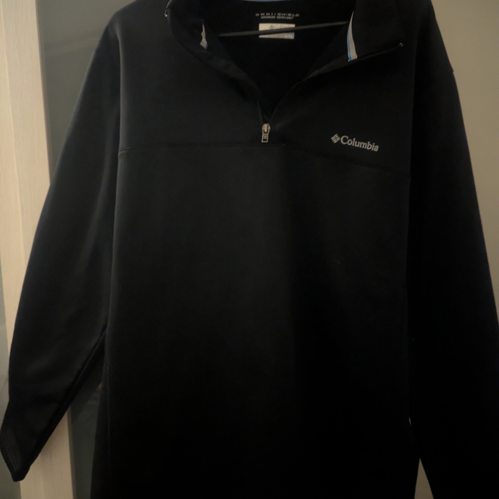 Columbia Black Quarter-Zip Fleece